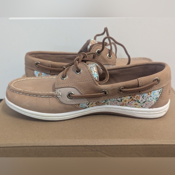 Sperry Koi Fish Floral Boat Shoe - Picture 1 of 7